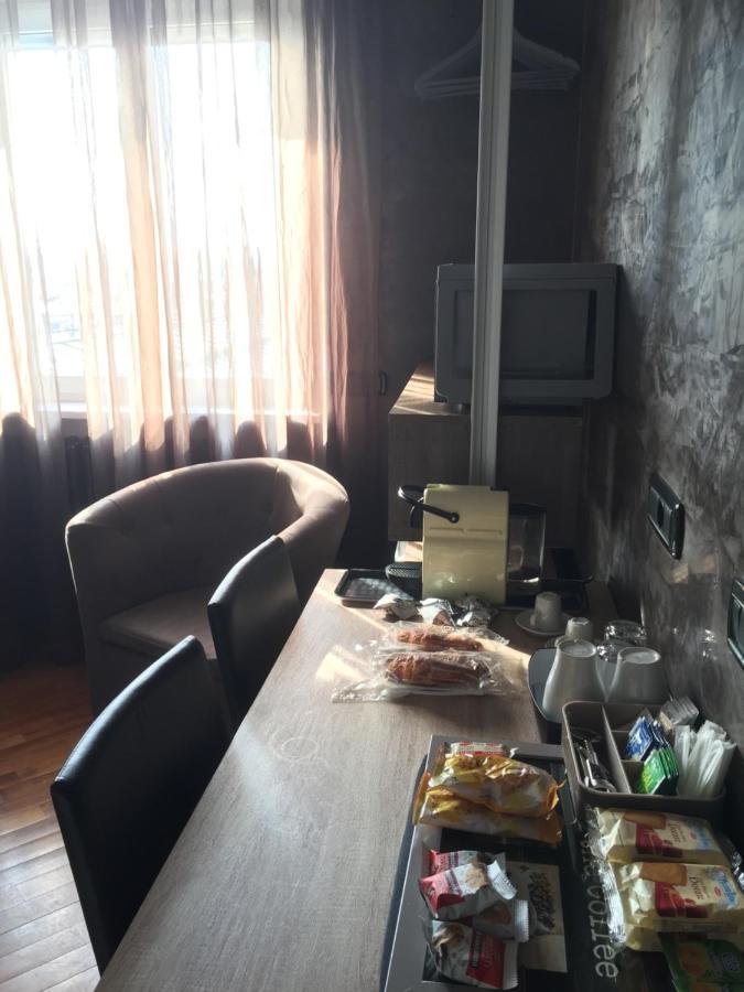 B2In Suite & Office Каприате-Сан-Джервазио Экстерьер фото