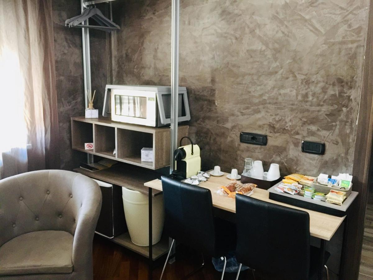 B2In Suite & Office Каприате-Сан-Джервазио Экстерьер фото