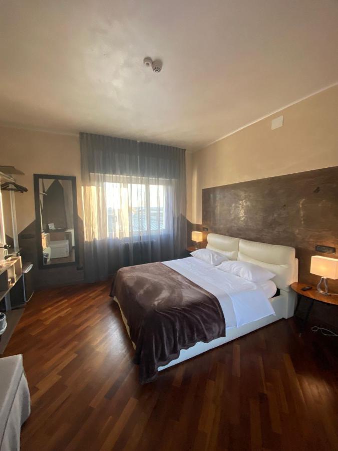B2In Suite & Office Каприате-Сан-Джервазио Экстерьер фото